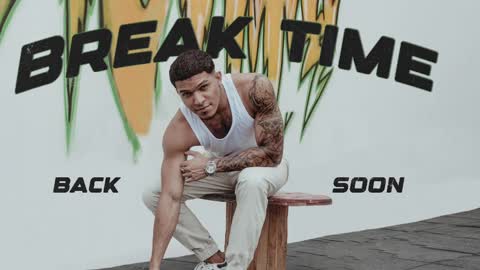 Leo independent model online show from 4, 10, 2025