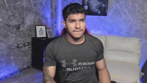 Leo independent model online show from 22, 10, 2025