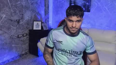 Leo independent model online show from 29, 10, 2025