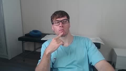 Snapshot of leoackerman chatting on 4, 10, 2025 leoackerman online show from 4, 10, 2025