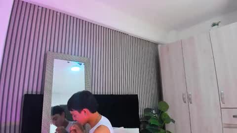 leohard_ online show from 3, 2, 2026