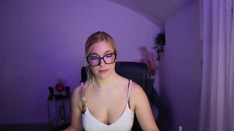 Snapshot of leokitty_ chatting on 17, 3, 2026 leokitty online show from 17, 3, 2026