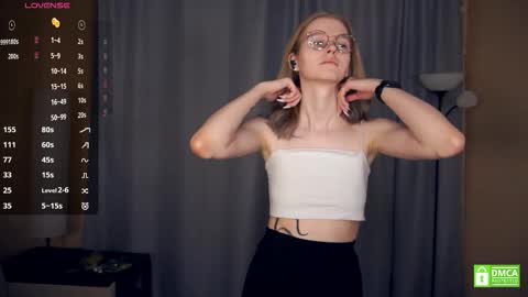 Snapshot of leolakorner chatting on 17, 1, 2026 Hello Im Roxy Im just starting my journey here so lets get acquainted online show from 17, 1, 2026