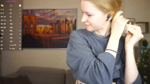 Snapshot of leolakorner chatting on 1, 3, 2026 Hello Im Roxy Im just starting my journey here so lets get acquainted online show from 1, 3, 2026