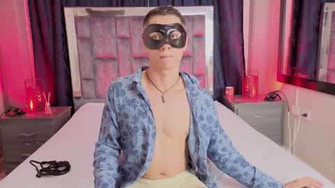 Snapshot of leomonnroe chatting on 11, 2, 2026 leomonnroe online show from 11, 2, 2026