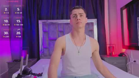 Snapshot of leomonnroe chatting on 23, 3, 2026 leomonnroe online show from 23, 3, 2026