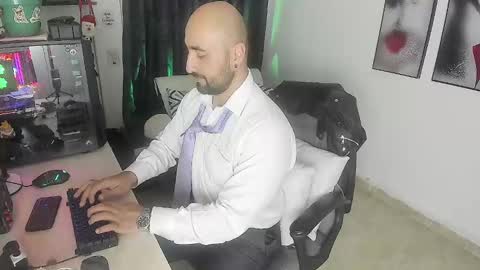 Snapshot of leon_1717 chatting on 28, 12, 2024 Leon online show from 28, 12, 2024