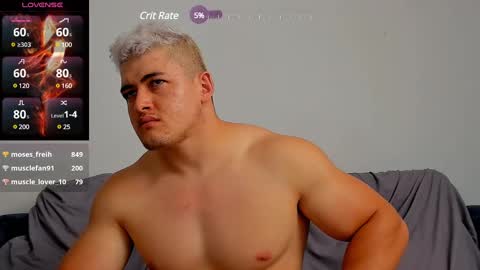 Snapshot of leon_ssmoron chatting on 2, 12, 2024 Leon Smoron online show from 2, 12, 2024