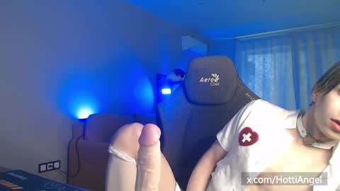 Leon online show from 2, 12, 2025