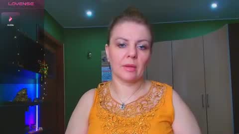 Leona tracie online show from 25, 6, 2026