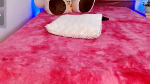 Snapshot of leonacutecam chatting on 13, 9, 2025 LUCY online show from 13, 9, 2025