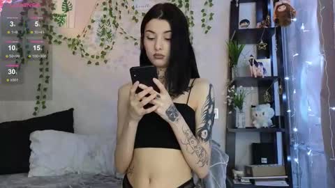 Snapshot of leonahines chatting on 8, 1, 2026 Donna online show from 8, 1, 2026