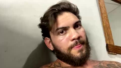 Snapshot of leonbrazillian chatting on 20, 10, 2025 leonbrazillian online show from 20, 10, 2025