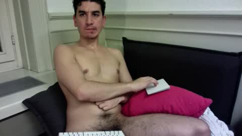 Snapshot of leonel_9 chatting on 15, 2, 2026 leonel_9 online show from 15, 2, 2026