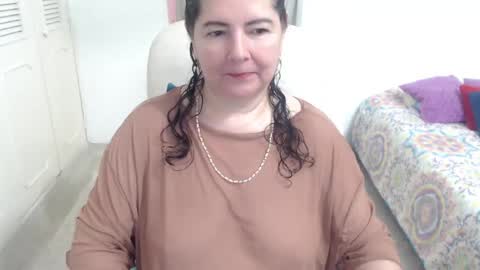 leonela   online show from 9, 5, 2026
