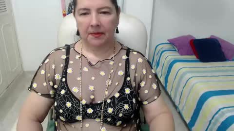 leonela   online show from 19, 5, 2026
