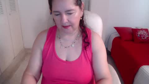 Snapshot of leonela_69 chatting on 7, 6, 2026 leonela online show from 7, 6, 2026