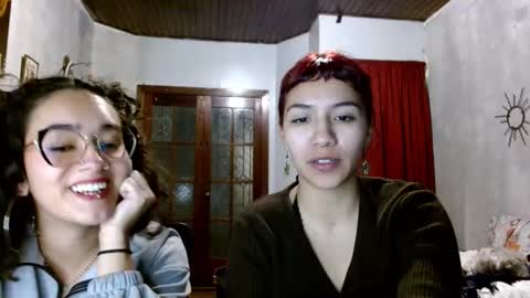 Snapshot of leonelablues chatting on 15, 9, 2025 leonela  online show from 15, 9, 2025