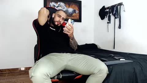 Snapshot of leonidas_k18 chatting on 8, 12, 2024 ANDRES online show from 8, 12, 2024