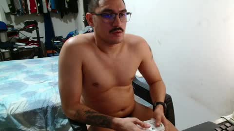 Snapshot of leonino231 chatting on 6, 4, 2026 leonino231 online show from 6, 4, 2026