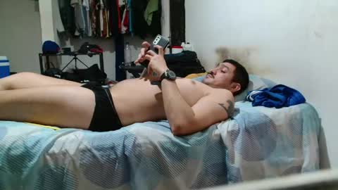 Snapshot of leonino231 chatting on 25, 4, 2026 leonino231 online show from 25, 4, 2026