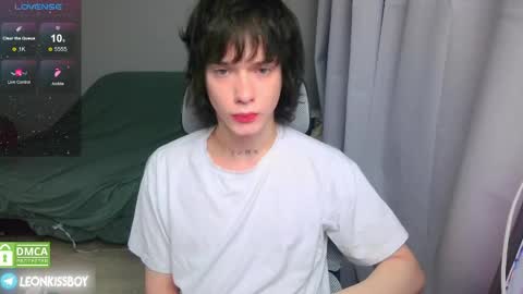 leonkissboy online show from 24, 4, 2026