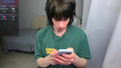 leonkissboy online show from 9, 5, 2026