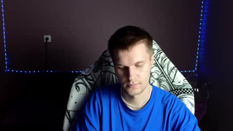 Snapshot of leonnextdoor chatting on 3, 1, 2025 Leon online show from 3, 1, 2025