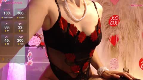 My name is Leonora  Pleasures to see you  Follow me here and instagram  online show from 14, 2, 2025