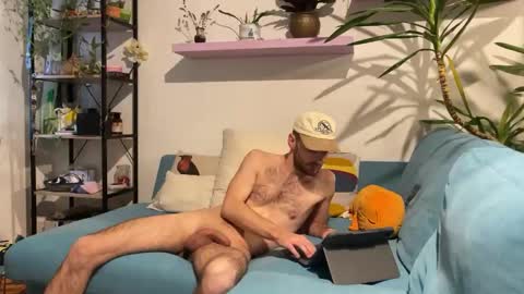 Snapshot of leonvampire chatting on 19, 12, 2025 Leon online show from 19, 12, 2025