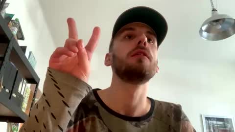 Leon online show from 5, 3, 2026