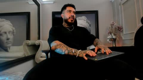 Leo Salvatore online show from 16, 12, 2024
