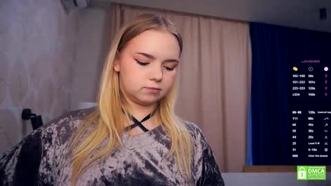 Hello everyone Im Lora Its my first day Were going to have fun together online show from 17, 11, 2025