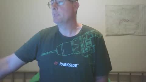 Snapshot of lerase40 chatting on 14, 11, 2025 homquisgode online show from 14, 11, 2025