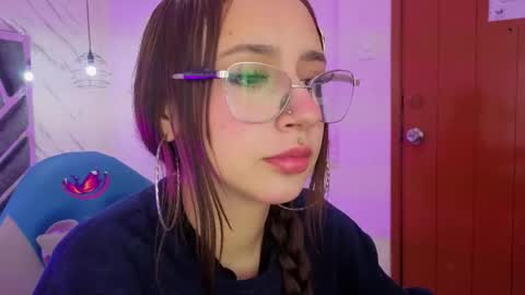 Snapshot of leri_rose_ chatting on 5, 5, 2026 online show from 5, 5, 2026