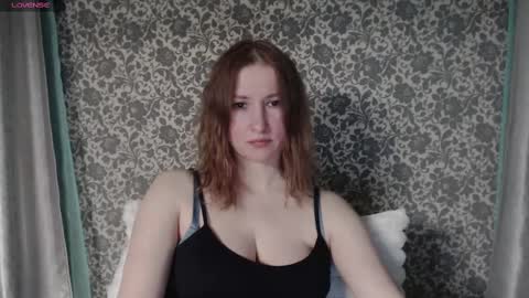Snapshot of lesanamagic chatting on 27, 2, 2025 LesanaMagic online show from 27, 2, 2025