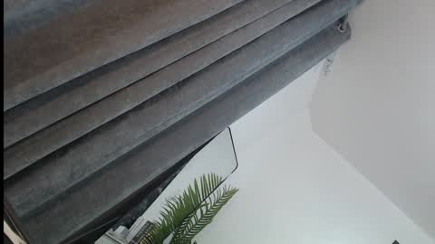 Trisha18 online show from 2, 2, 2025