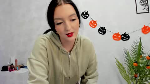 Lesley online show from 17, 10, 2025