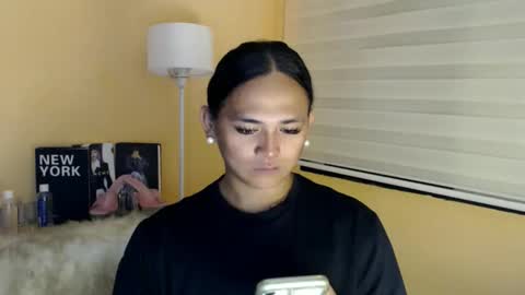 Snapshot of lesleyanderson chatting on 15, 12, 2025 Pat online show from 15, 12, 2025