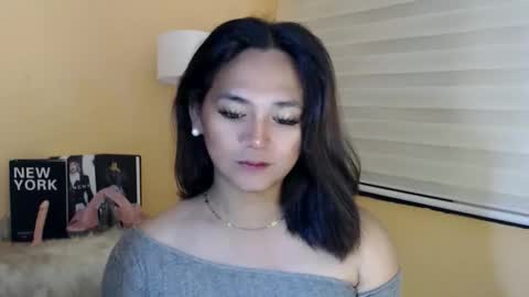 Snapshot of lesleyanderson chatting on 17, 12, 2025 Pat online show from 17, 12, 2025