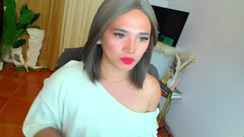 Snapshot of lesleyanderson chatting on 2, 7, 2026 Pat online show from 2, 7, 2026