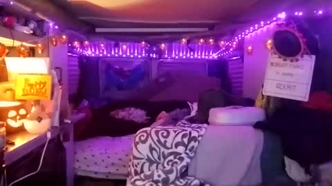 LesleyGumGrass- The Boring Trans girl online show from 24, 9, 2025