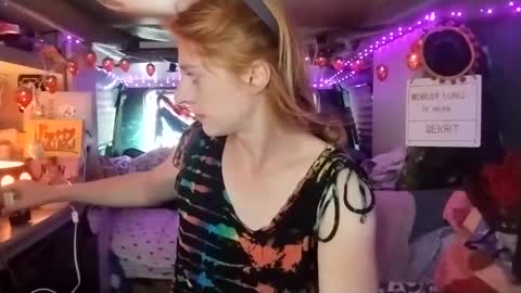 LesleyGumGrass- The Boring Trans girl online show from 2, 10, 2025