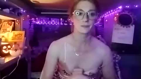 LesleyGumGrass- The Boring Trans girl online show from 15, 10, 2025