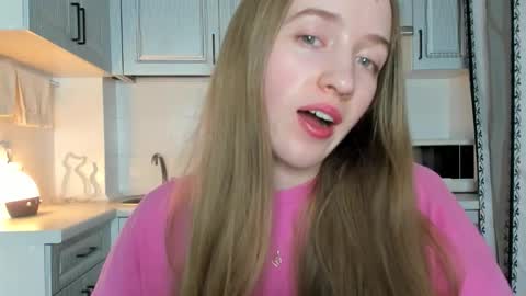  LESLIE   online show from 15, 10, 2025