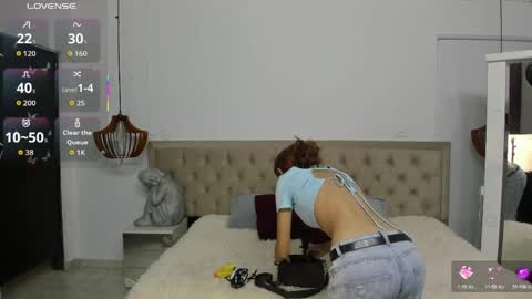 Snapshot of leslieanddrako chatting on 13, 5, 2026 L E S L E Y AND D R A K O online show from 13, 5, 2026