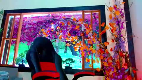 Snapshot of lesly_zafiro chatting on 24, 10, 2025 lesly_zafiro online show from 24, 10, 2025