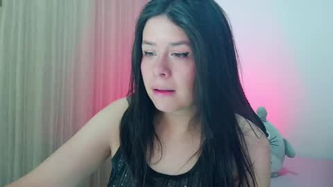 Lesly online show from 6, 4, 2026