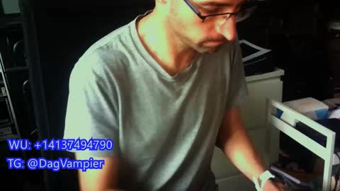 Vampiro Diurno online show from 1, 12, 2025