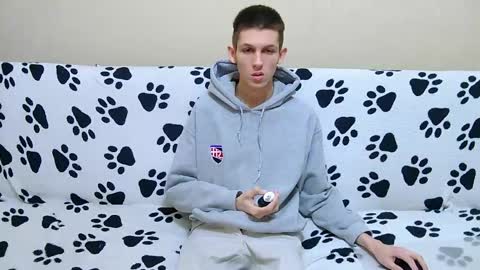Snapshot of lester_broo chatting on 30, 4, 2026 lester_broo online show from 30, 4, 2026